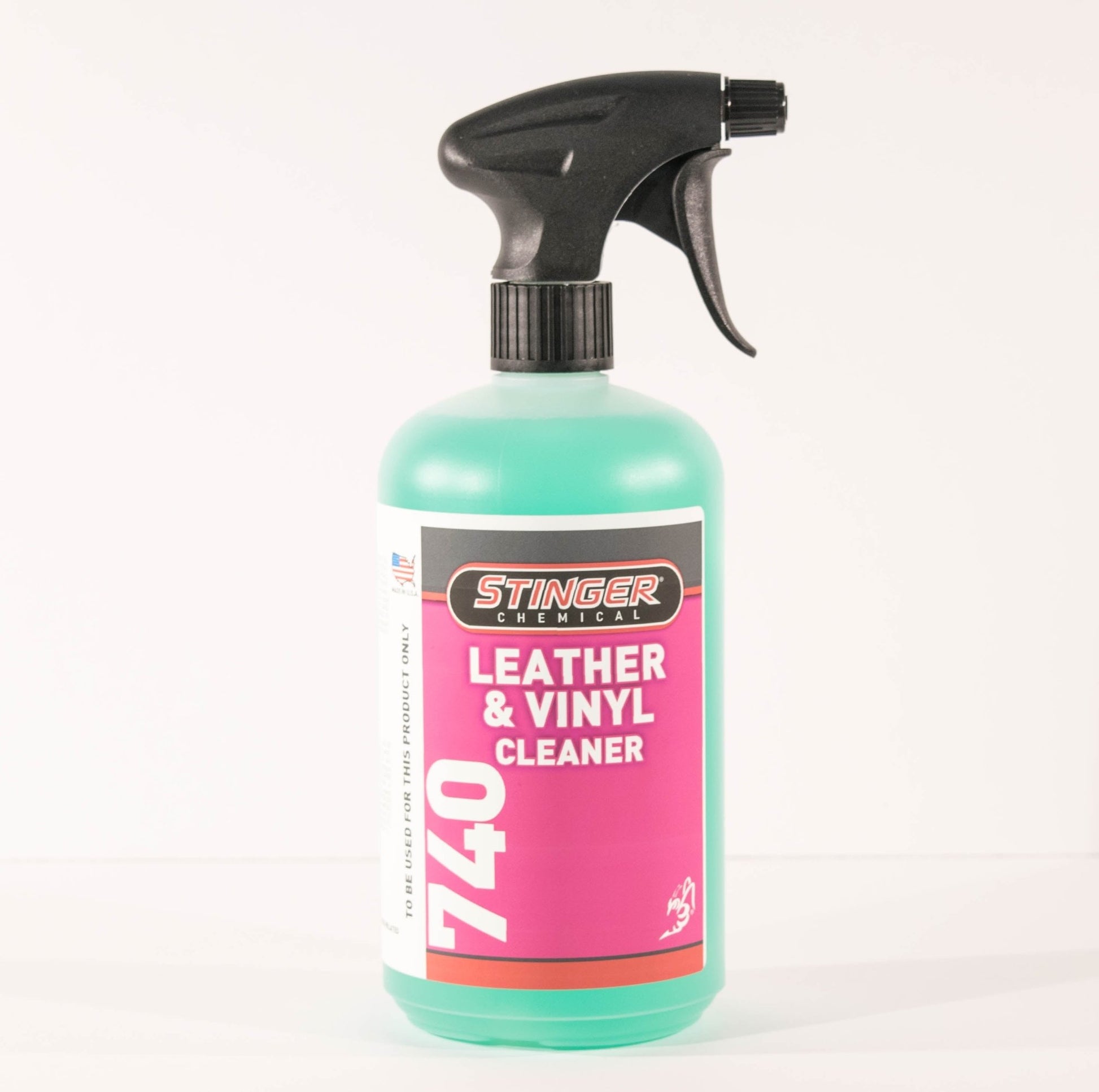 740 - Leather And Vinyl Cleaner 950ml - Gagnon Esthétique